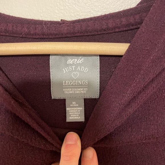 Aerie Size XS Hooded “Just Add Leggings” Tunic w/ side slits - Picture 9 of 10
